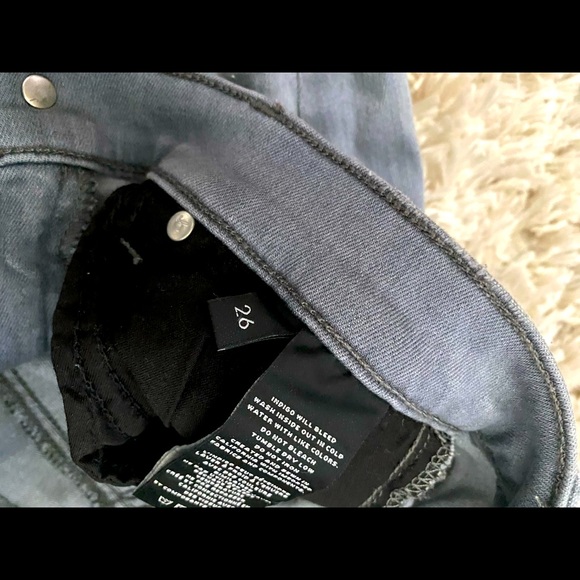 J Brand buttery smooth pale indigo / gray distressed high rise jeans. Worn twice - Picture 3 of 5